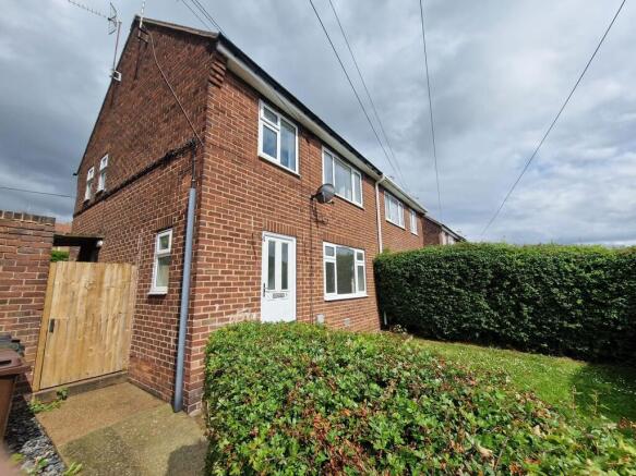 3 bed property, in Rowan Rise, £165,000