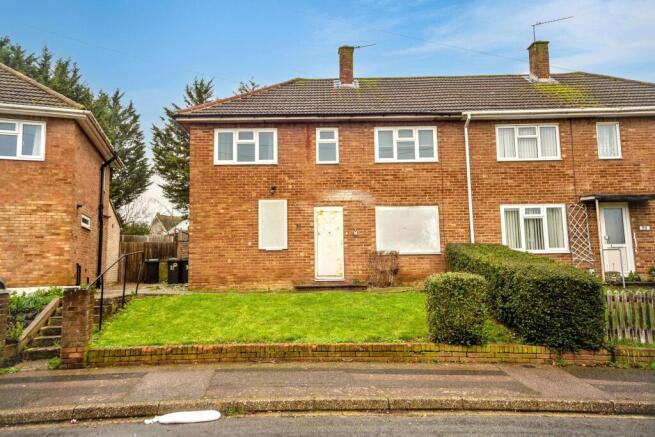 3 bed property, in Nevill Road, £175,000