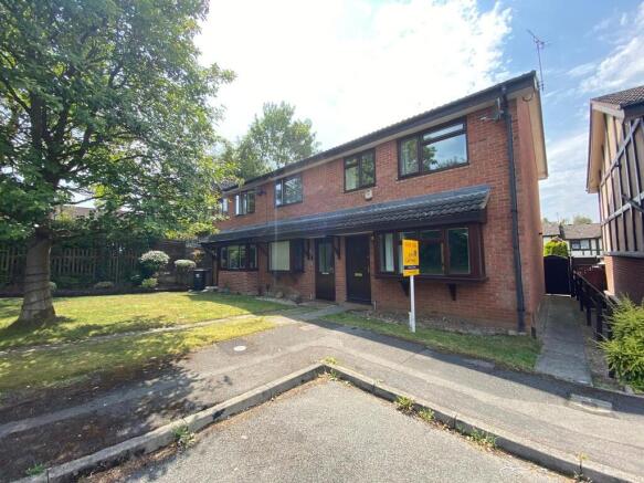3 bed property, in Newbon Close, £210,000