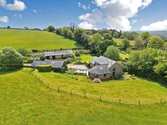 5 bed property, in Bovey Tracey, £1,250,000