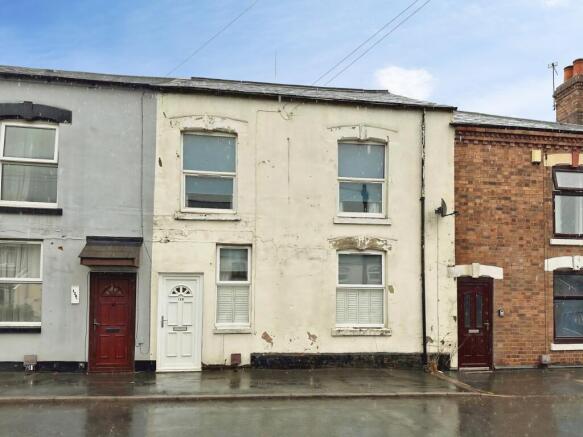 2 bed property, in 128, £110,000