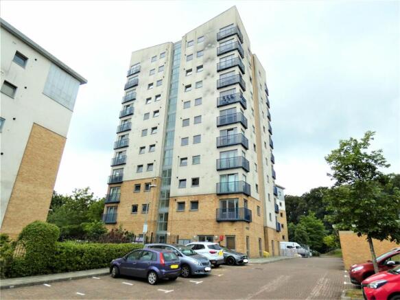 1 bed property, in Priestley Road, £116,000