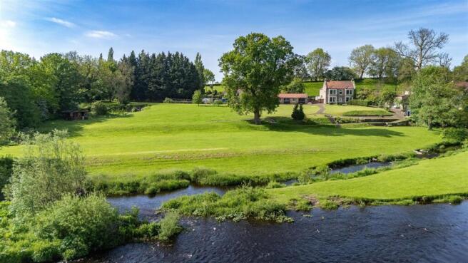 7 bed property, in Winterbourne Lodge, £1,500,000