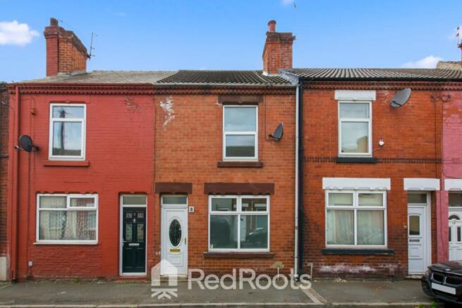 3 bed property, in New Street, £95,000