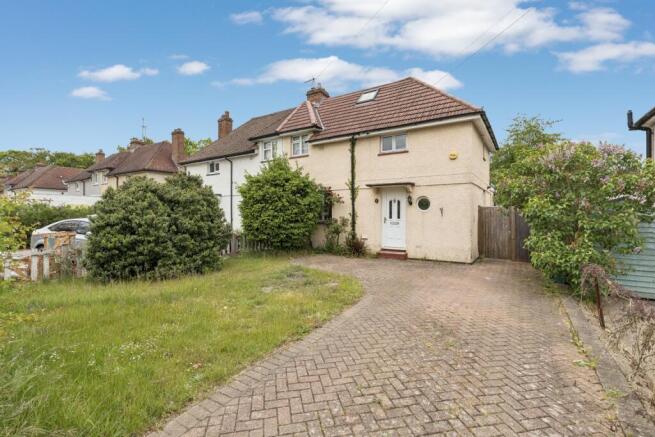 3 bed property, in Maran Avenue, £450,000