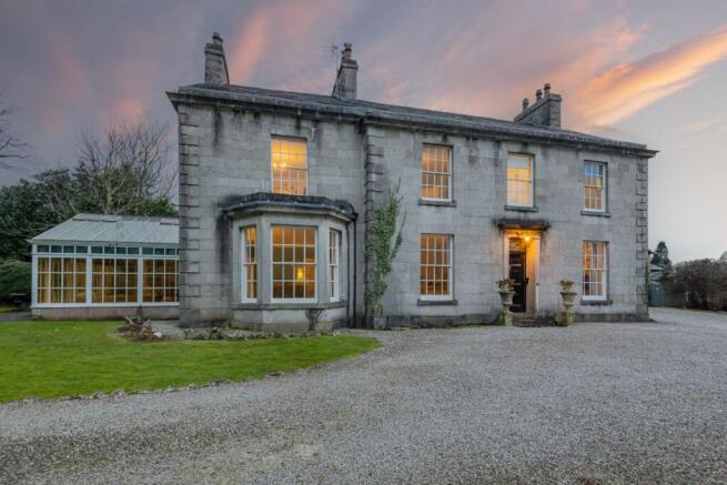7 bed property, in Holmere Bank, £1,250,000