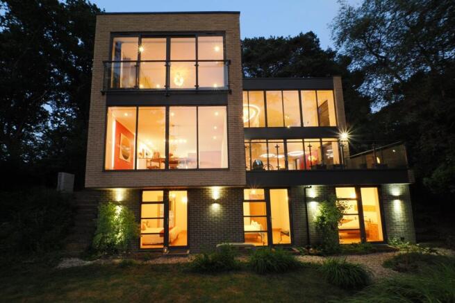 5 bed property, in Croft Close, £1,200,000