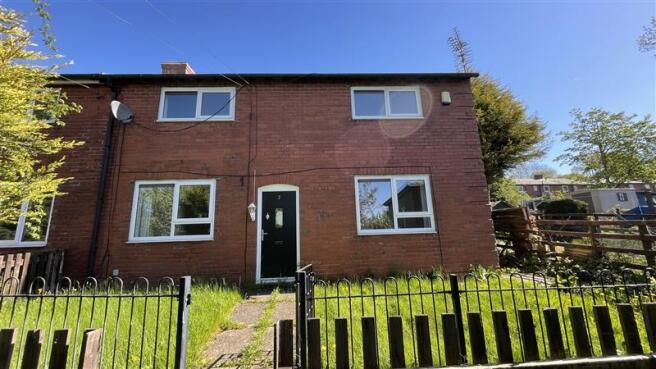 3 bed property, in 2 Kiln Mount, £165,000
