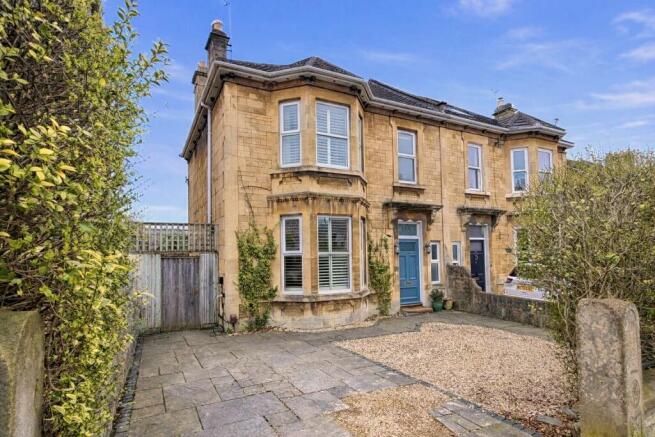 4 bed property, in Lower Oldfield Park, £1,100,000