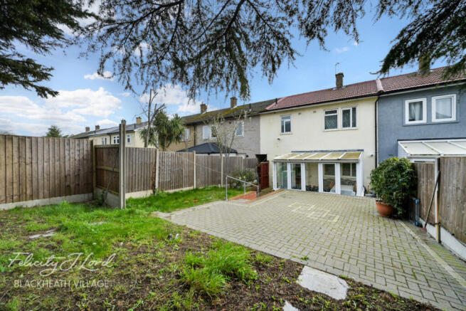3 bed property, in Kellaway Road, £415,000