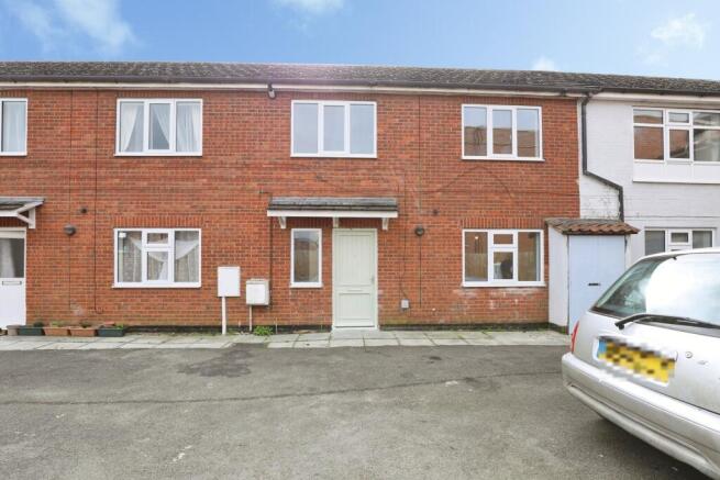 3 bed property, in Harvest Court, £159,950