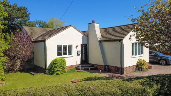 3 bed property, in Gorsefield Close, £489,950