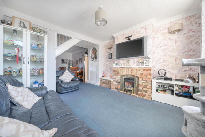 3 bed property, in Orchard Street, £190,000