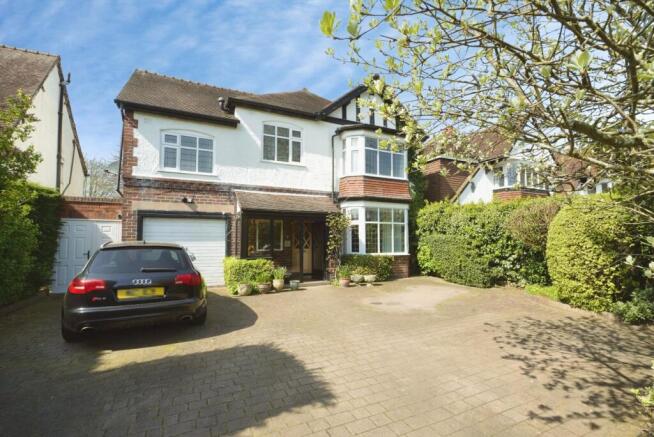 5 bed property, in Goldieslie Road, £880,000