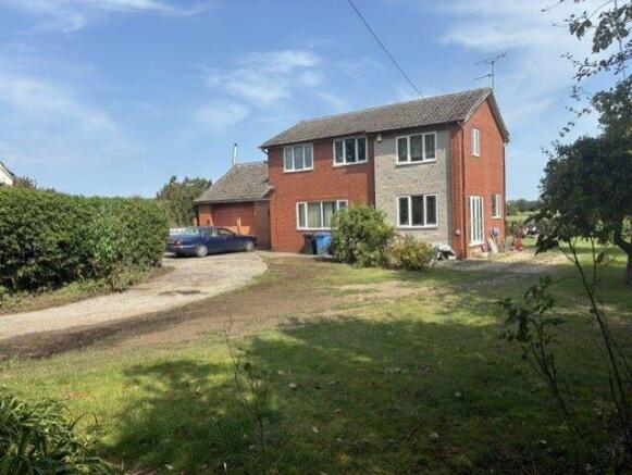 4 bed property, in Field House, £230,000