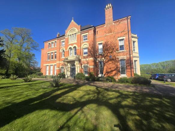 2 bed property, in 7 The Grange, £140,000
