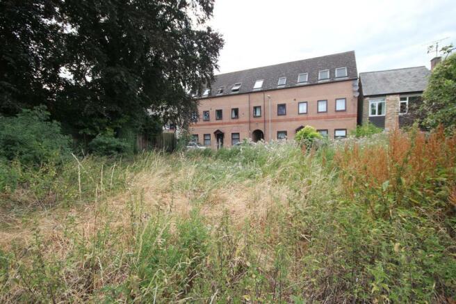 Studio, in Granary Lane, £124,950