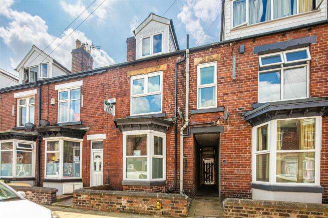 4 bed property, in Harefield Road, £295,000