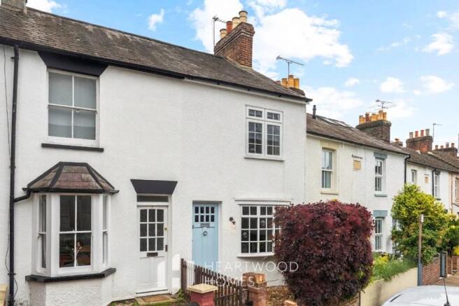 2 bed property, in Camp Road, £575,000