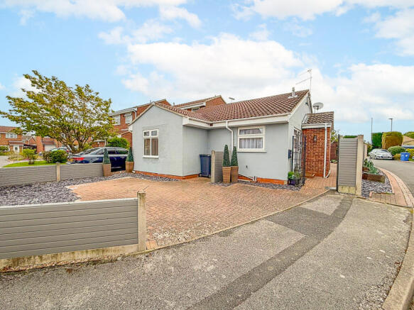 2 bed property, in Simcoe Leys, £269,950