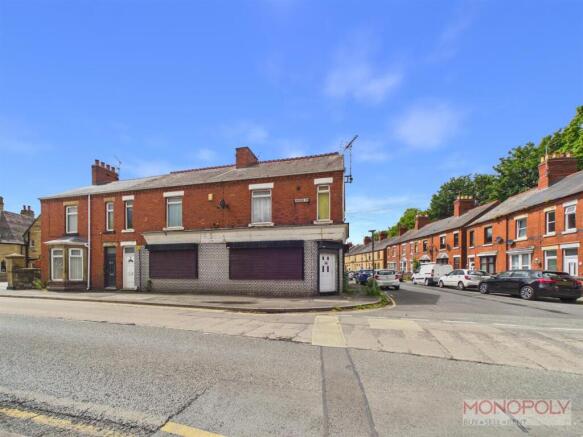 2 bed property, in Rhosddu Road, £200,000