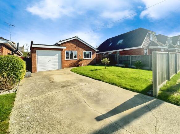 3 bed property, in Tudux, £335,000