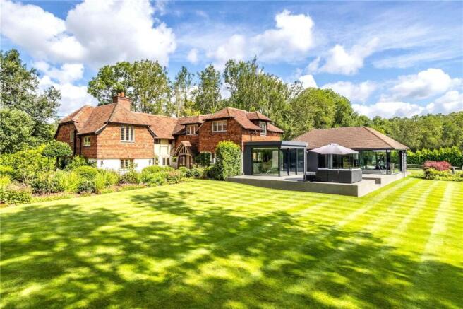 4 bed property, in The Green, £2,750,000