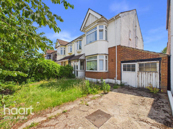 4 bed property, in Fairholme Avenue, £650,000