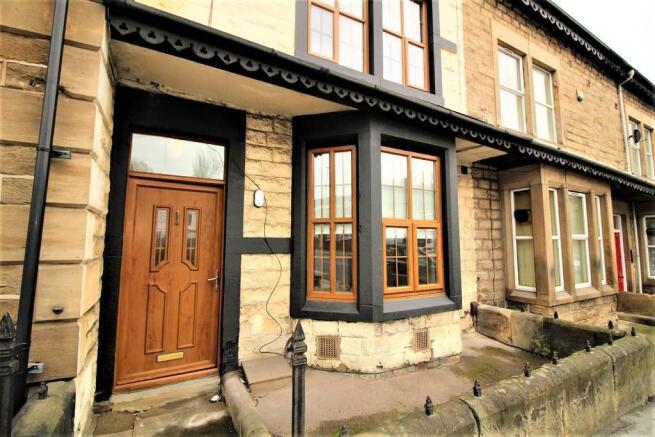 6 bed property, in Pontefract Road, £260,000