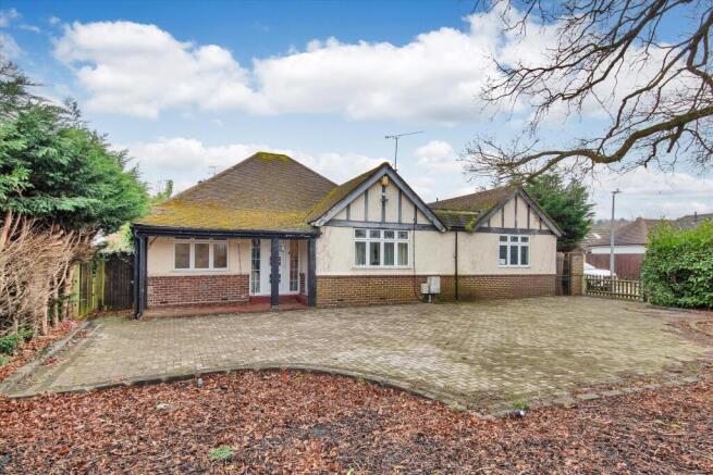 4 bed property, in Bradbourne Vale Road, £925,000