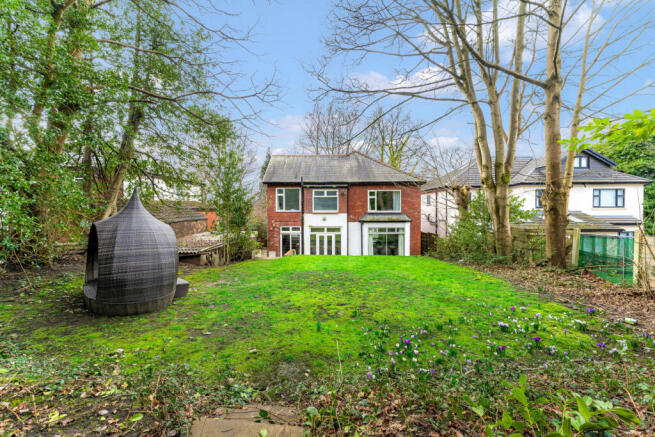4 bed property, in Bury Old Road, £799,000