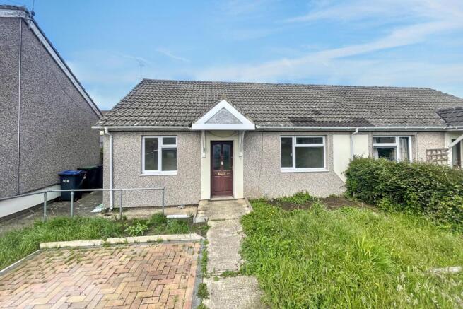 2 bed property, in Parklands, £105,000