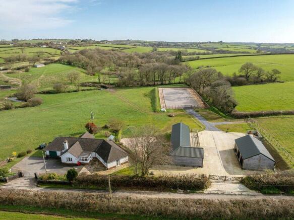 3 bed property, in Milton Damerel, £750,000