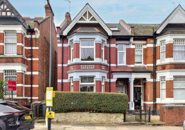 6 bed property, in 42 Harlesden Gardens, £750,000