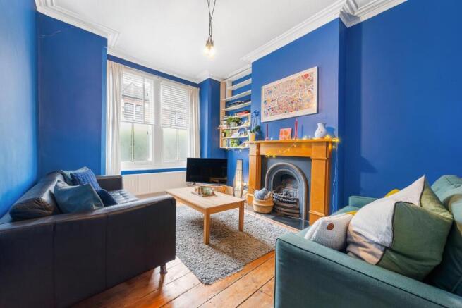 3 bed property, in Strathleven Road SW2, £695,000