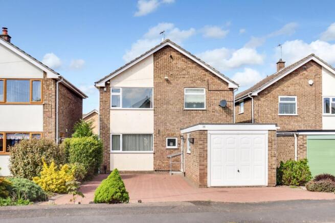 3 bed property, in Donington Drive, £325,000