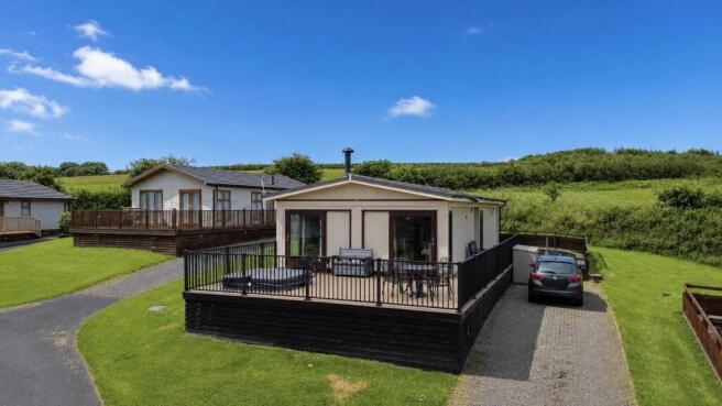 2 bed property, in Lane To Stowford Farm Meadows, £75,000