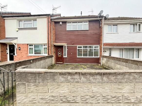 2 bed property, in Nellan Crescent, £100,000