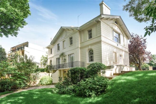 4 bed property, in Park Village East, £3,450,000