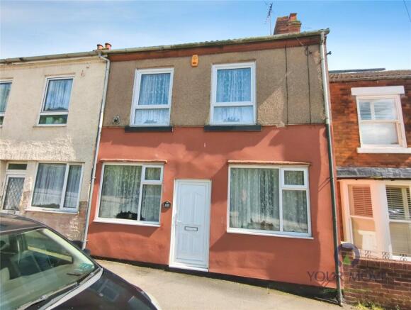 3 bed property, in High Street, £100,000
