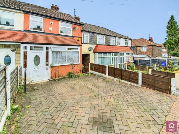 2 bed property, in Buerton Avenue, £150,000