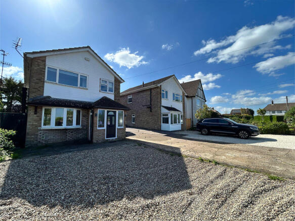 3 bed property, in Streatley Road, £440,000