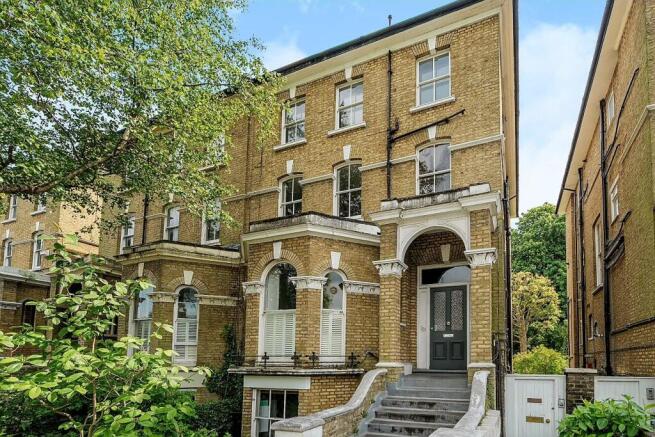 1 bed property, in King Henrys Road, £785,000