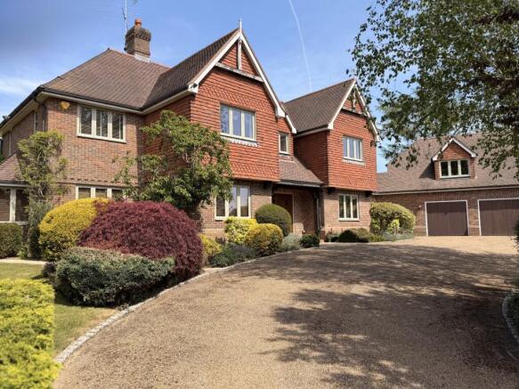 5 bed property, in Kerves Lane, £2,499,000