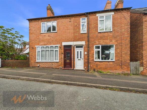 3 bed property, in Ravenhill Terrace, £200,000