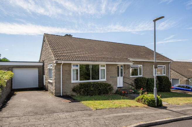 3 bed property, in Eastfield Road, £425,000