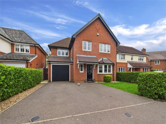 4 bed property, in Shire Lane, £525,000