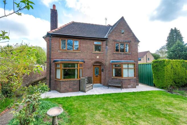 4 bed property, in Bolton Road, £399,995
