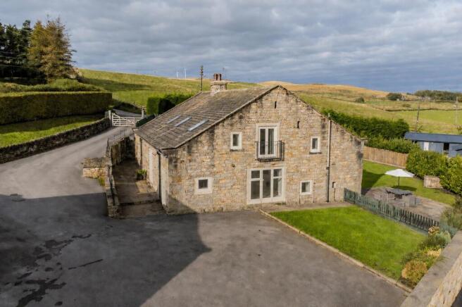 5 bed property, in Parkin Lane, £850,000