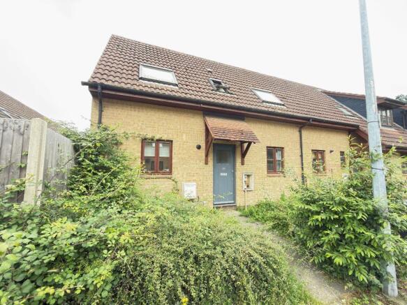 3 bed property, in St Michaels Gate, £150,000